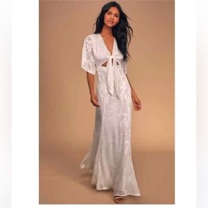 Hutch ModCloth Lucian’s Tie Front Jaquared White Maxi Dress NWT
